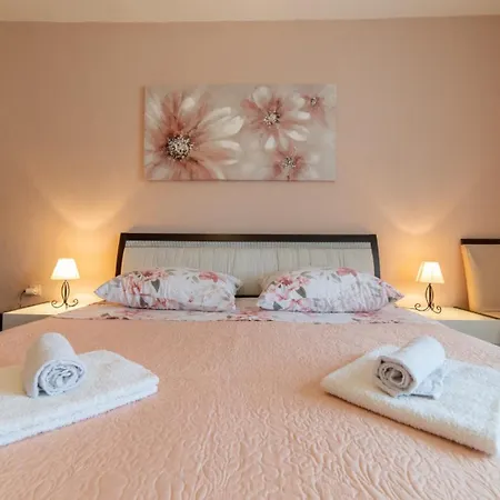 House Meri, 5+2, * Benkovac