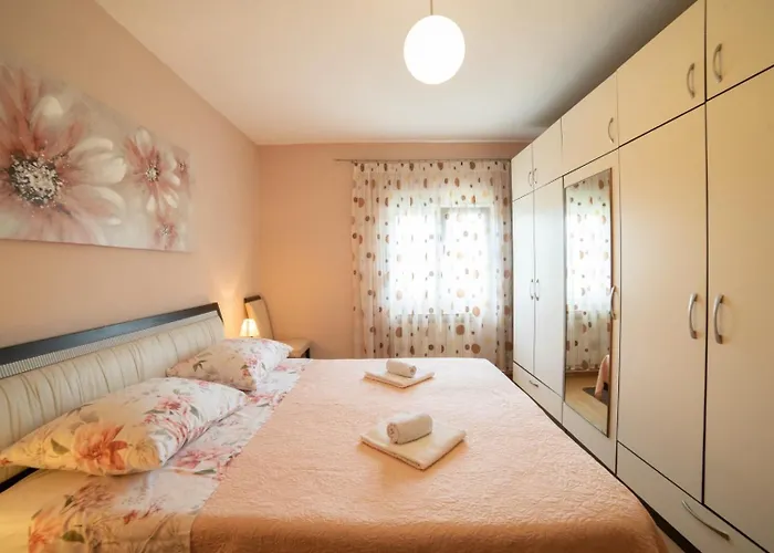 House Meri, 5+2, Vikendica Benkovac