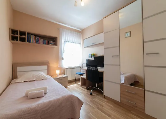 House Meri, 5+2, Vikendica